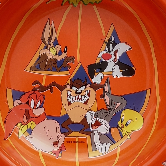Vintage Looney Tunes Halloween Trick or Treat Bowl - Picture 5 of 7